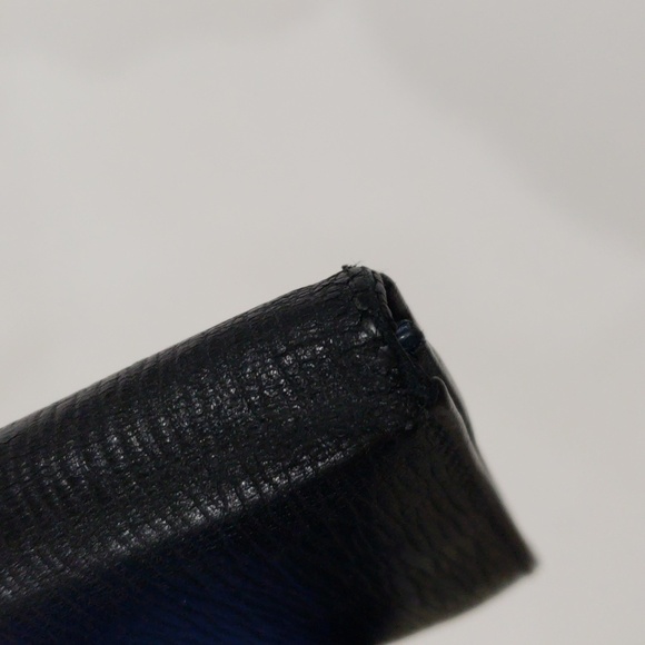 Salvatore Ferragamo Leather Gancini Long Black Bi-Fold Wallet – Luxury, Timeless - Picture 15 of 17